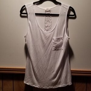 👙Glitz white tank top with back lace strip & front pocket